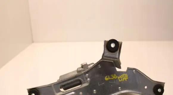 Nissan Note (E11) Rear window wiper motor 