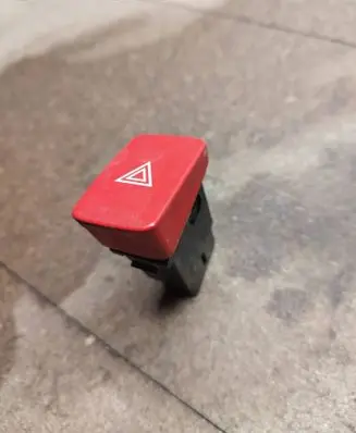 Hyundai Tucson LM Hazard light switch 937902E000