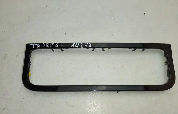 Volkswagen Touareg II Climate control/heater control trim 7P1853100A