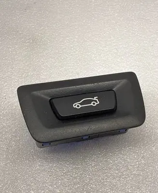 BMW 5 F10 F11 Tailgate/boot open switch button 9275119