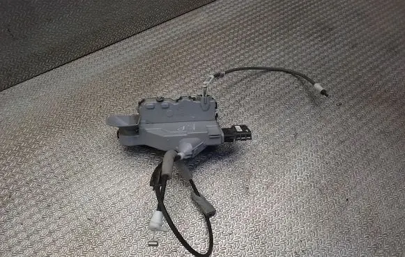 Citroen Jumpy Front door lock PSA084142