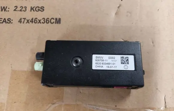 BMW X5 F15 Aerial antenna amplifier 9334691 92870811