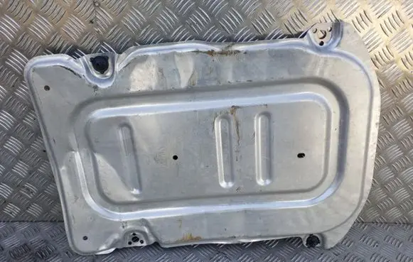 Audi A1 Heat shield in engine bay 2Q0825229B