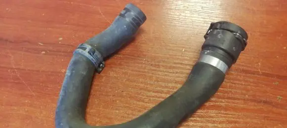 BMW 5 E60 E61 Engine coolant pipe/hose 6917699