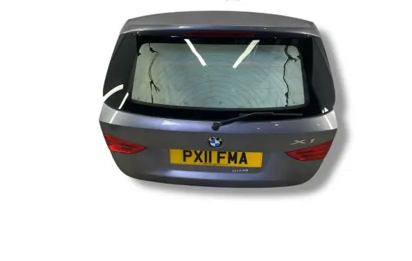 Tailgate/trunk/boot lid