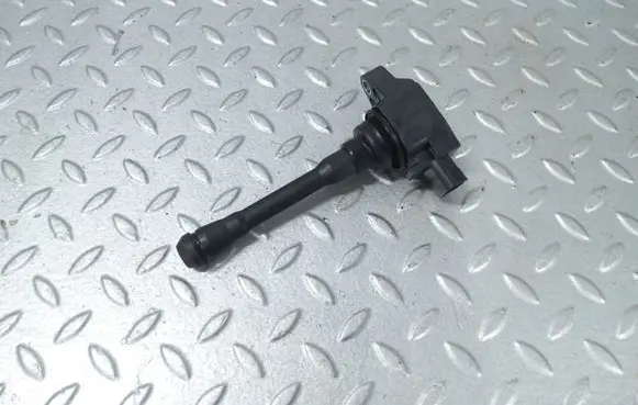 Dacia Sandero III High voltage ignition coil 224332734R