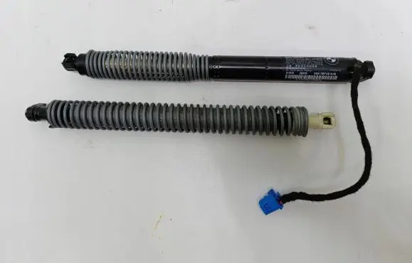 BMW 7 G11 G12 Tailgate strut 7357110