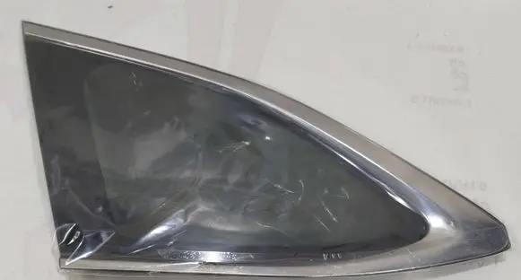 Subaru Outback (BT) Side middle window/glass 65209AN030