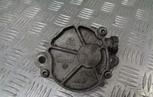 Peugeot 308 Vacuum pump