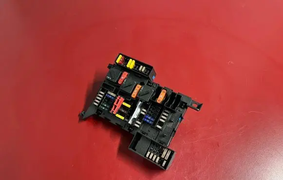 BMW i3 Fuse module 9270355