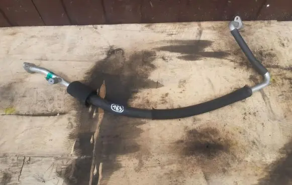 Air conditioning (A/C) pipe/hose