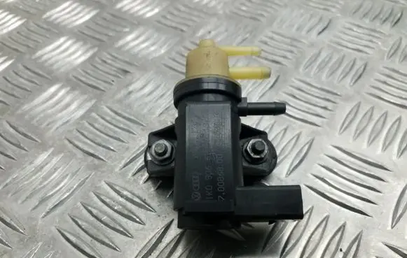 Volkswagen Tiguan Turbo solenoid valve 1K0906627A