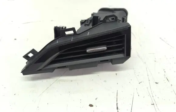 Dashboard side air vent grill/cover trim