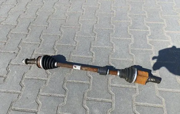 Nissan Qashqai J12 Front driveshaft 10505175