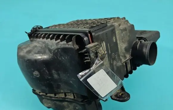 Air filter box