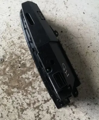 Mazda 3 II Speedometer (instrument cluster) 4610007203
