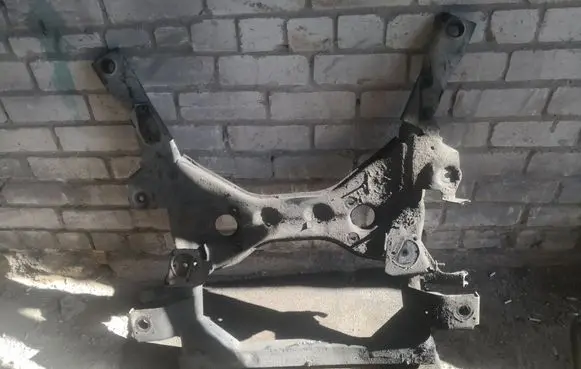 Mercedes-Benz Vito Viano W639 Front subframe 6393302606 A6393302606