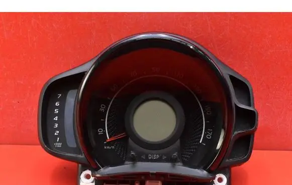 Toyota Aygo AB10 Speedometer (instrument cluster) 769167-330U