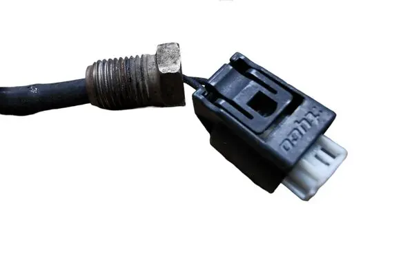 BMW 5 E60 E61 Exhaust gas temperature sensor 7809157
