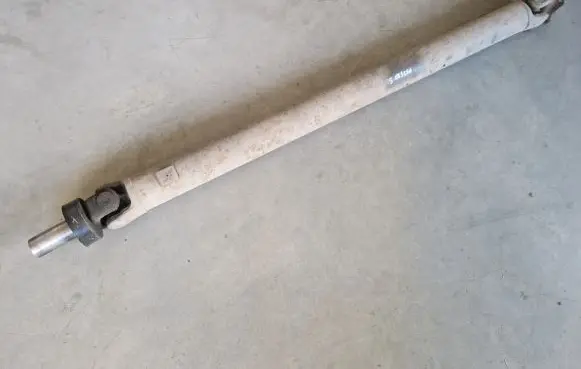 Mitsubishi Pajero Sport I Rear driveshaft/prop shaft 