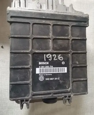 Volkswagen Golf III Engine control unit/module 0261200714 1HO907311C