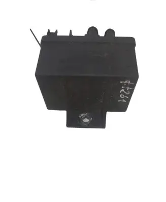 Jaguar S-Type Glow plug pre-heat relay 0281003018