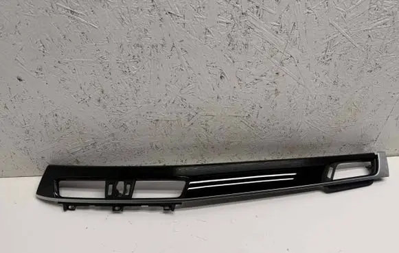BMW X1 F48 F49 Dashboard glove box trim 9332456 9332485 9348585