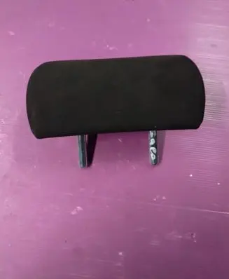 Toyota Avensis T270 Rear seat headrest 