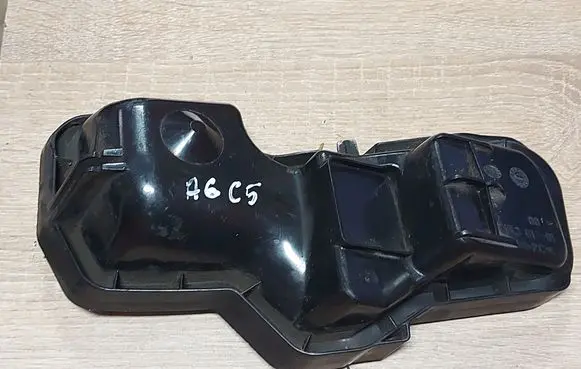 Audi A6 S6 C5 4B Headlight/headlamp dust cover 15381301
