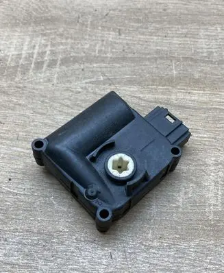 Audi A6 S6 C6 4F Air flap motor/actuator 4F0820511A 0132801359