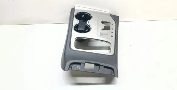 Jeep Grand Cherokee Gear shifter surround trim plastic 1SY441XTAC X90018000BL