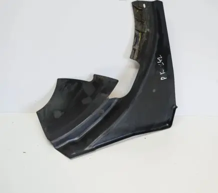 Front wheel arch liner splash guards