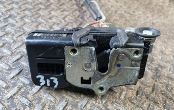 Cadillac Escalade Rear door lock 15896626