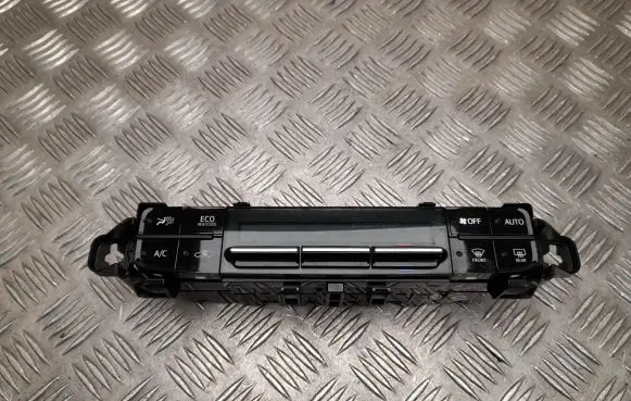 Toyota Prius (XW50) Climate control unit 5590047201