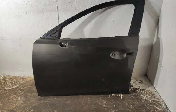 Mazda 3 III Front door B45A59010 S5267