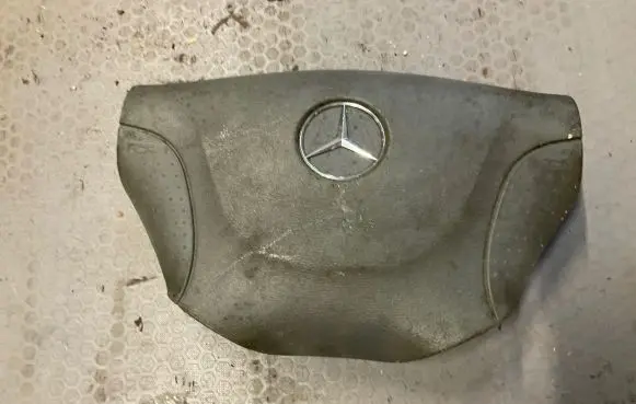 Mercedes-Benz Sprinter W901 W902 W903 W904 Steering wheel airbag cover A9014640131 ZGS001