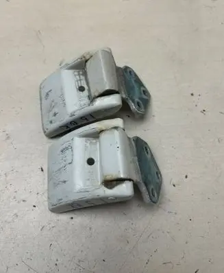 Volkswagen Transporter - Caravelle T5 Rear door hinge set 7H0827158