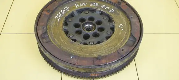BMW 3 E90 E91 Dual mass flywheel N47D20C