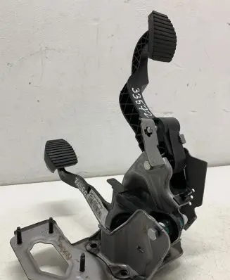 Opel Crossland X Pedal assembly 9807334080 5557011