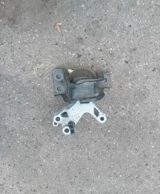 Dacia Dokker Engine mount bracket 112103095R 32461803