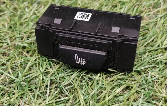 BMW 5 F10 F11 Seat heating switch 9163293