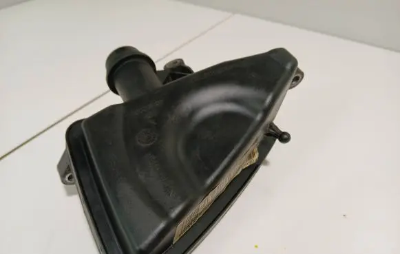 Mercedes-Benz ML W164 Intake resonator A6421400087 4010323A