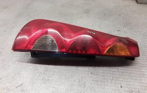 Nissan Note (E11) Rear/tail lights