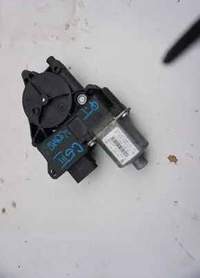 Citroen C5 Front wiper linkage and motor