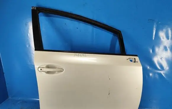Toyota Prius+ (ZVW40) Front door 6700147091