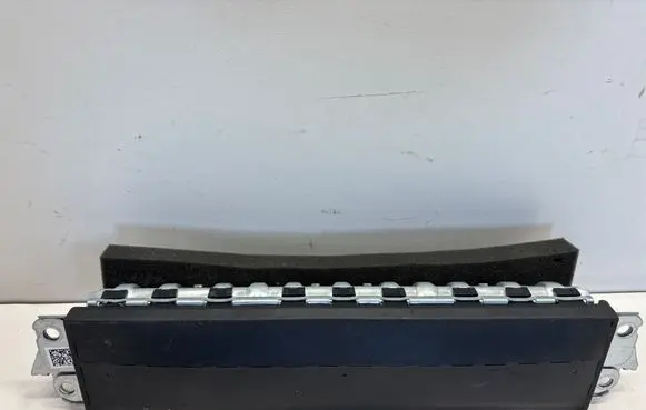 Volvo EX90 Knee airbag 32136052