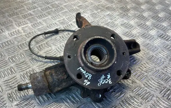 Peugeot 3008 I Front wheel hub spindle knuckle