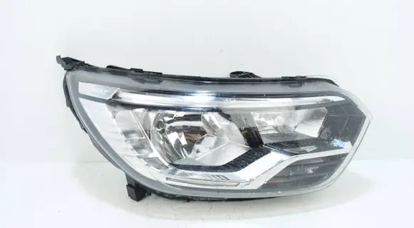 Renault Express Headlight/headlamp 260105660R