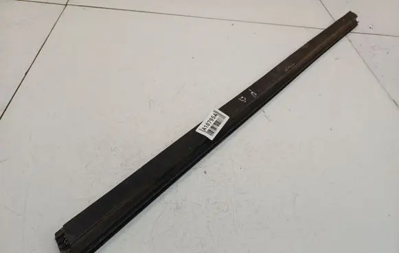 Dodge Stratus Rubber seal front coupe door