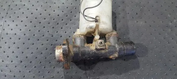 Mazda 626 Master brake cylinder